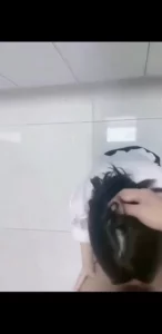 岀租屋里操骚货人妻